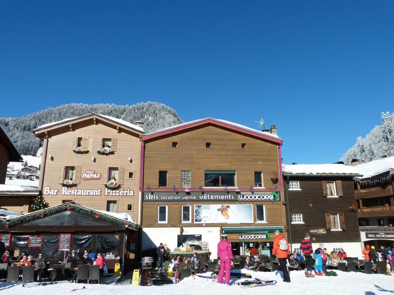 Vacances en montagne Appartement duplex 4 pièces 6 personnes - Résidence Flomatines - La Clusaz - Extérieur hiver