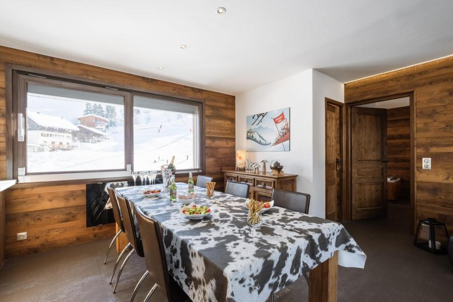 Skiverleih Résidence Flomatines - La Clusaz - Wohnzimmer