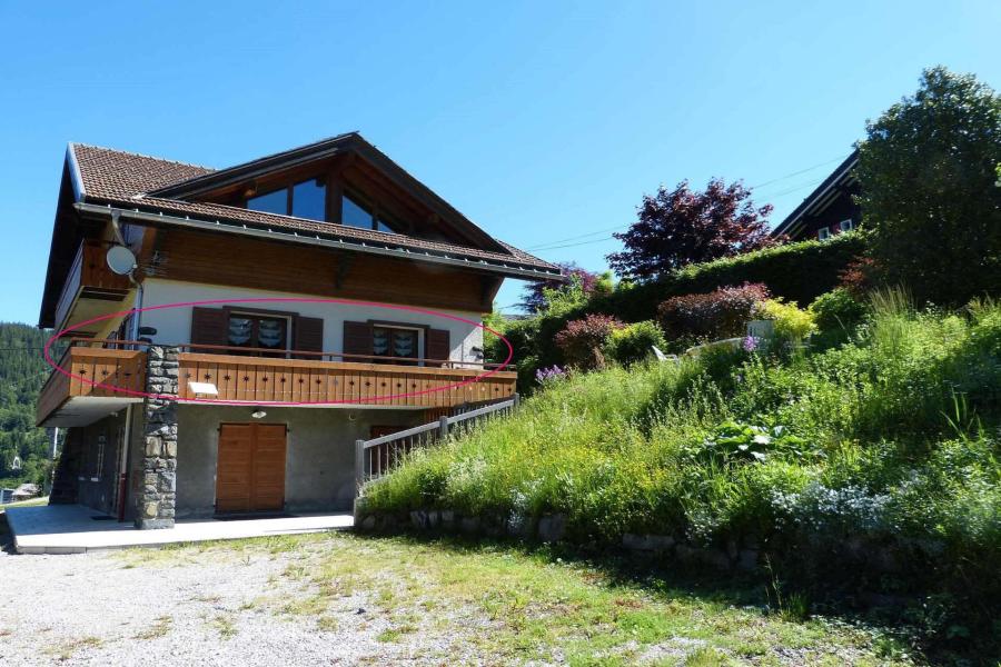 Ski verhuur Appartement 3 kamers 4 personen (2) - Résidence Genevriers - La Clusaz - Buiten winter