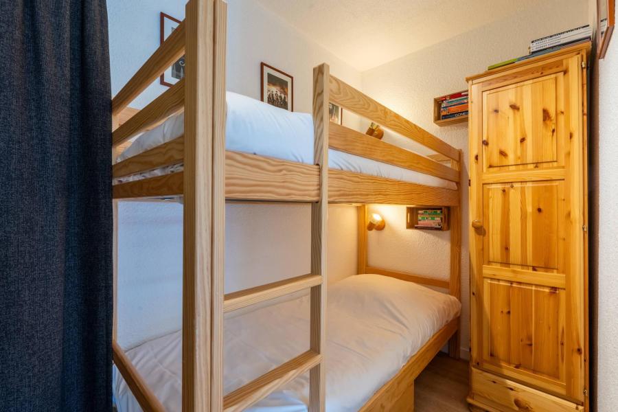 Rent in ski resort Studio 4 people (07) - Résidence Helianthes A - La Clusaz - Bunk beds