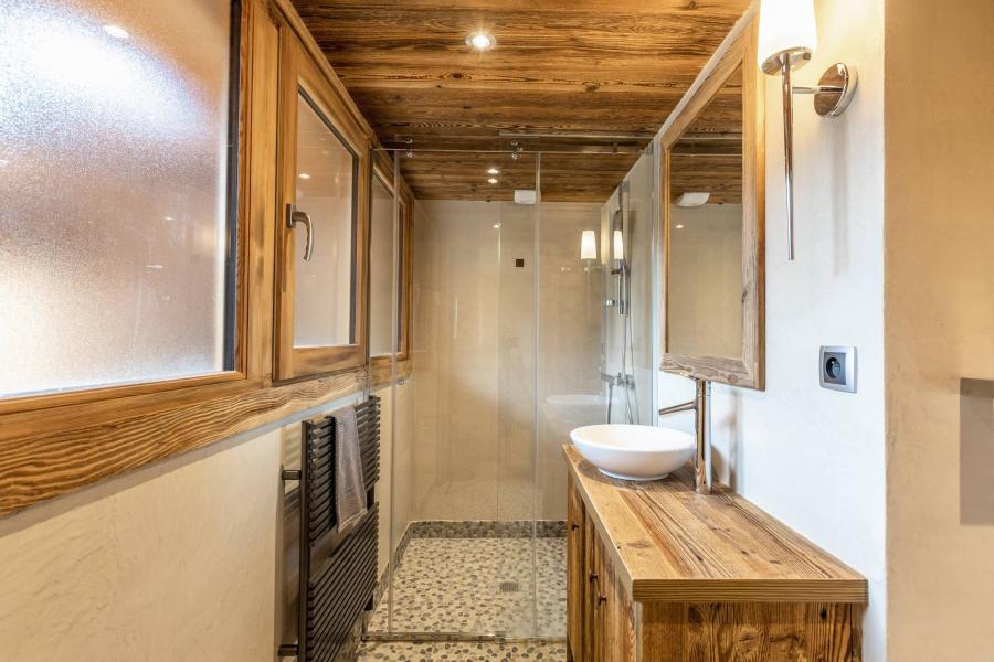 Rent in ski resort 7 room apartment 10 people (Sabove) - Résidence La Pernat - La Clusaz - Shower room