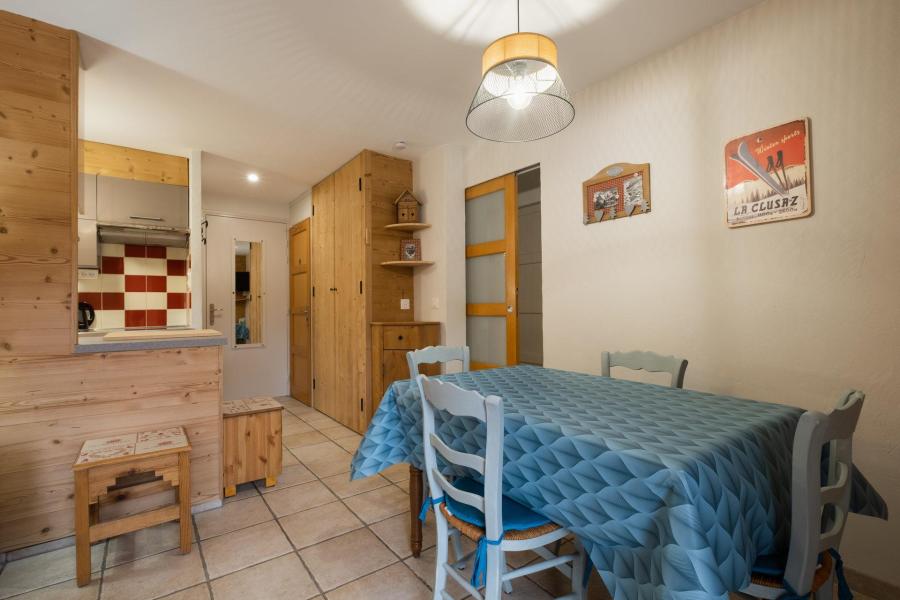 Ski verhuur Appartement 2 kamers bergnis 6 personen (01) - Résidence Muguet - La Clusaz - Woonkamer