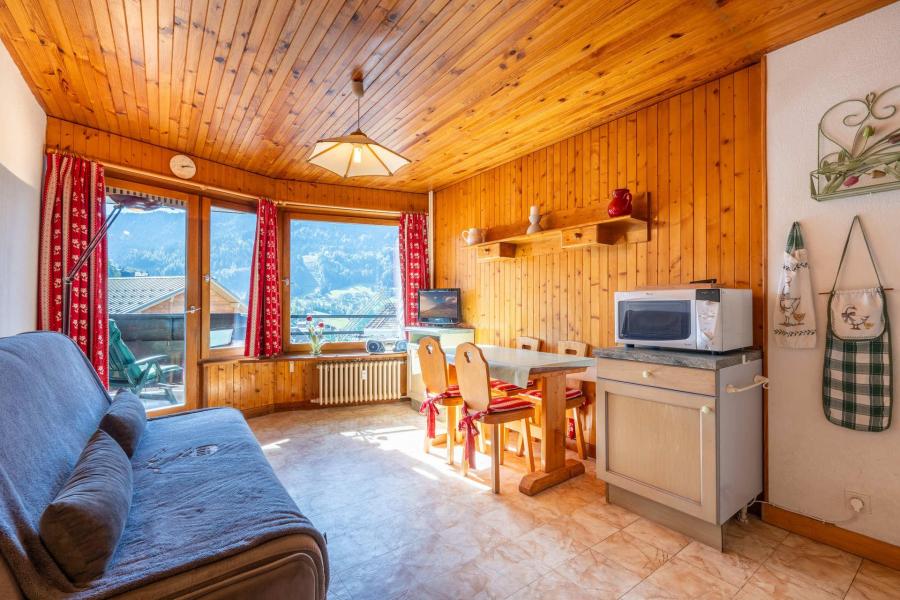 Ski verhuur Studio 3 personen (10) - Résidence Piscine - La Clusaz - Woonkamer