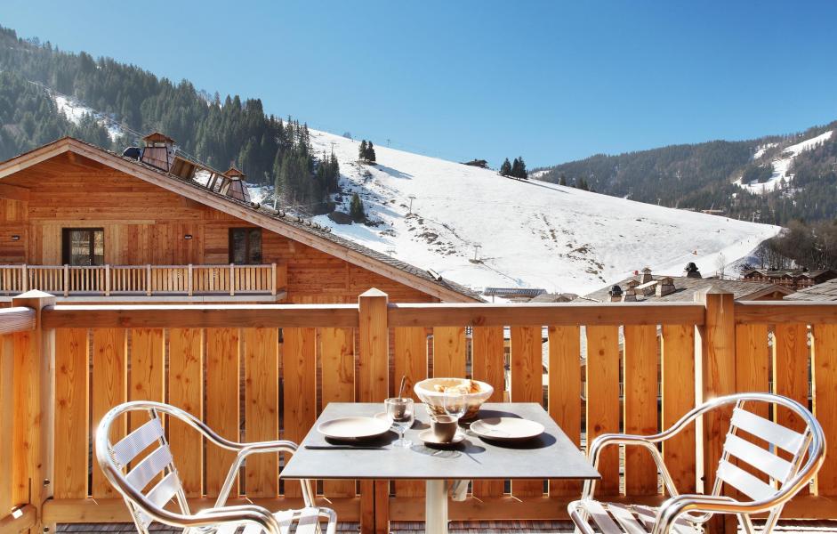 Vacances en montagne Résidence Prestige Mendi Alde - La Clusaz - Extérieur hiver