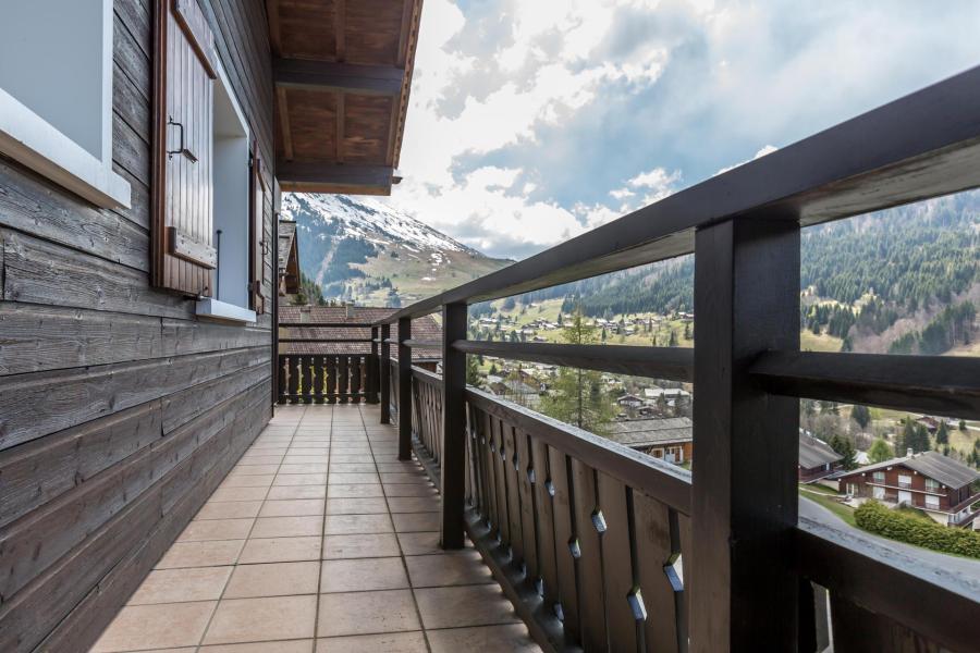 Wynajem na narty Apartament 3 pokojowy z antresolą 4 osoby (4) - Résidence Traverse - La Clusaz - Balkon