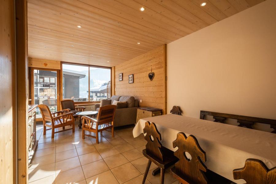 Ski verhuur Appartement 3 kamers bergnis 6 personen (01) - Résidence Wapiti - La Clusaz - Woonkamer