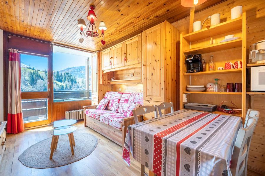 Ski verhuur Studio 2 personen (18) - VIKING - La Clusaz - Woonkamer