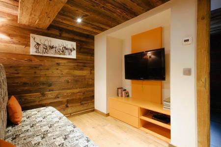 Rent in ski resort 6 room chalet 8 people - Chalet Mon Alpe - La Clusaz - Living room