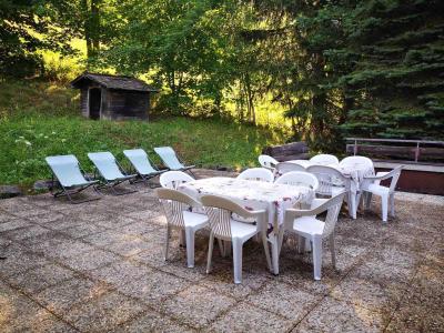 Soggiorno sugli sci Chalet Noisetiers - La Clusaz - Terrazza