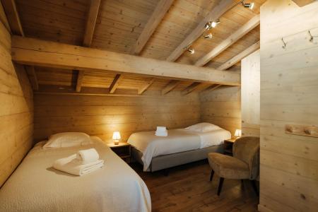 Skiverleih 5 Zimmer Chalet für 8 Personen (06) - Chalet Pistes Du Soleil 6 Bartavelles - La Clusaz - Schlafzimmer