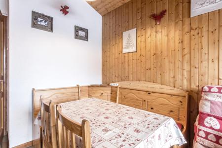 Rent in ski resort 2 room apartment sleeping corner 4 people (13) - Domanial A - La Clusaz - Living room