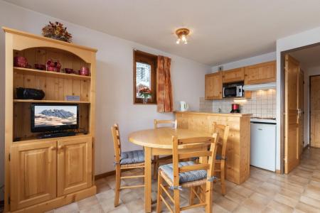 Ski verhuur Appartement 2 kamers bergnis 5 personen (31) - Résidence Alcyon - La Clusaz - Woonkamer