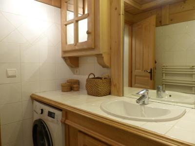 Rent in ski resort 5 room apartment cabin 8 people (02) - Résidence Biblos - La Clusaz - Shower room