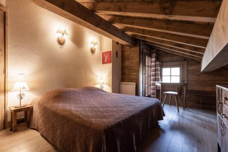 Rent in ski resort 5 room duplex chalet 8 people - Résidence Clafoutis - La Clusaz - Living room