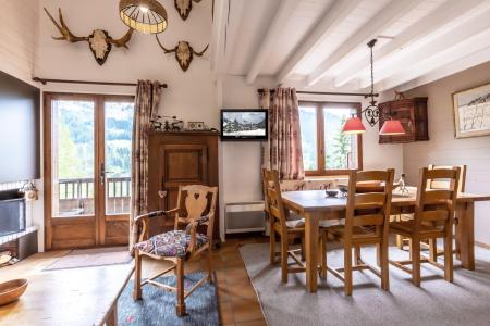 Skiverleih 4 Zimmer Chalet für 6 Personen (2) - Résidence Lyckrete - La Clusaz - Wohnzimmer