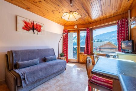 Ski verhuur Studio 3 personen (10) - Résidence Piscine - La Clusaz - Woonkamer