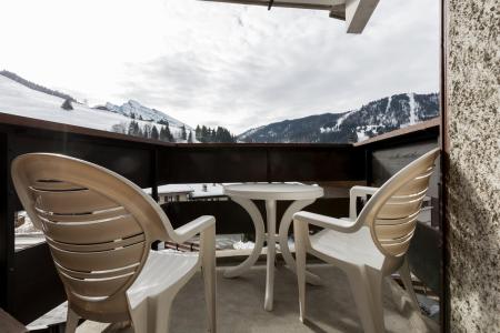 Ski verhuur Studio 4 personen (14) - Résidence Piscine - La Clusaz - Balkon