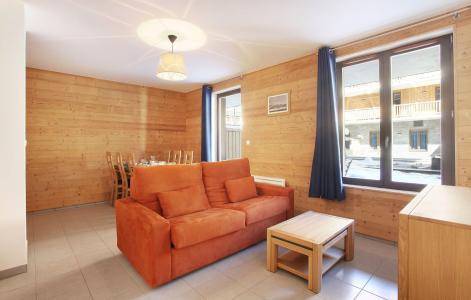 Rent in ski resort Résidence Prestige Mendi Alde - La Clusaz - Living room
