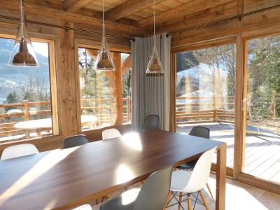 Ski verhuur Chalet 6 kamers 10 personen - Sagalodge - La Clusaz - Woonkamer