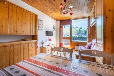 Rent in ski resort Studio 2 people (18) - VIKING - La Clusaz - Living room