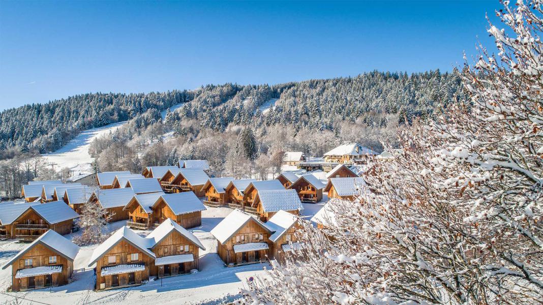 Vacances en montagne Les Chalets du Berger - La Féclaz - Extérieur hiver