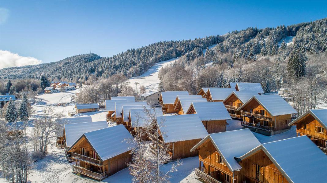Vacances en montagne Les Chalets du Berger - La Féclaz - Extérieur hiver