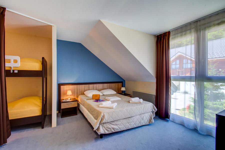 Rent in ski resort Résidence les Balcons d'Aix - La Féclaz - Bedroom