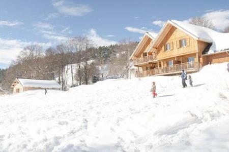 Location au ski Les Chalets du Berger - La Féclaz - Extérieur hiver