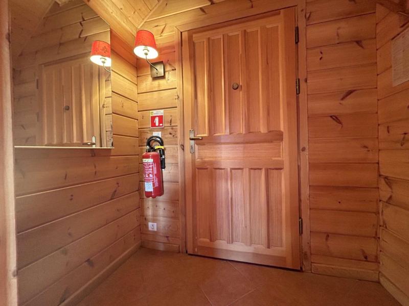 Rent in ski resort 4 room duplex chalet 8 people (JDL220-0022) - Chalet 4 pièces - La Joue du Loup - Hall