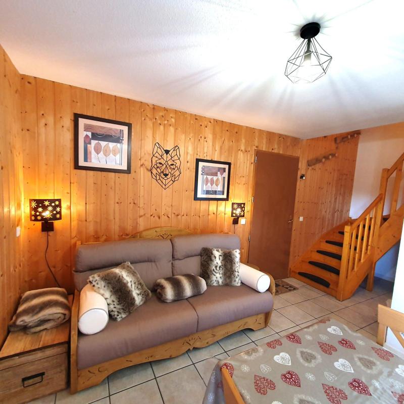 Rent in ski resort 3 room duplex semi-detached chalet 7 people (38) - Chalets Les Flocons du Soleil - La Joue du Loup - Living room