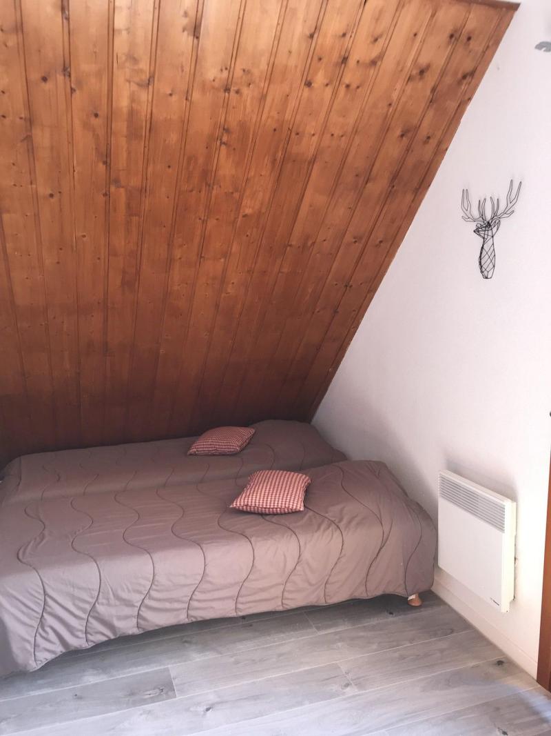 Skiverleih Doppelchalethälfte 3 Zimmer für 7 Personen (03) - Chalets Les Flocons du Soleil - La Joue du Loup - Schlafzimmer