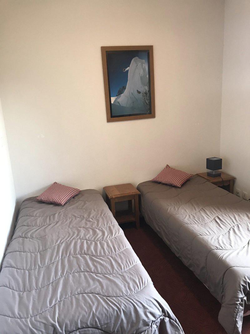 Skiverleih Doppelchalethälfte 3 Zimmer für 7 Personen (05) - Chalets Les Flocons du Soleil - La Joue du Loup - Schlafzimmer