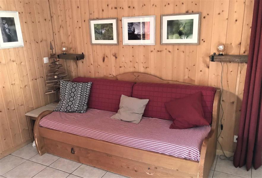 Skiverleih Doppelchalethälfte 3 Zimmer für 7 Personen (14) - Chalets Les Flocons du Soleil - La Joue du Loup - Wohnzimmer