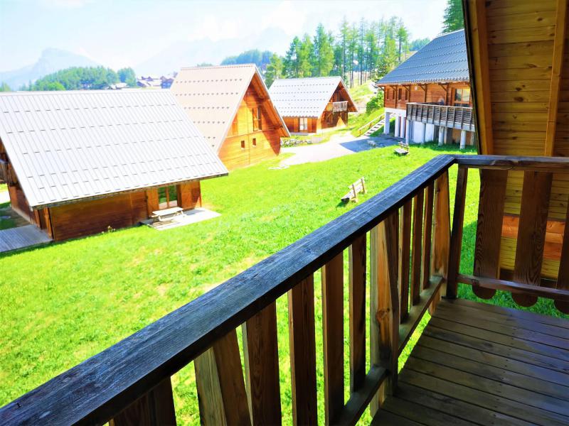 Skiverleih Doppelchalethälfte 3 Zimmer für 7 Personen (56) - Chalets Les Flocons du Soleil - La Joue du Loup - Terrasse