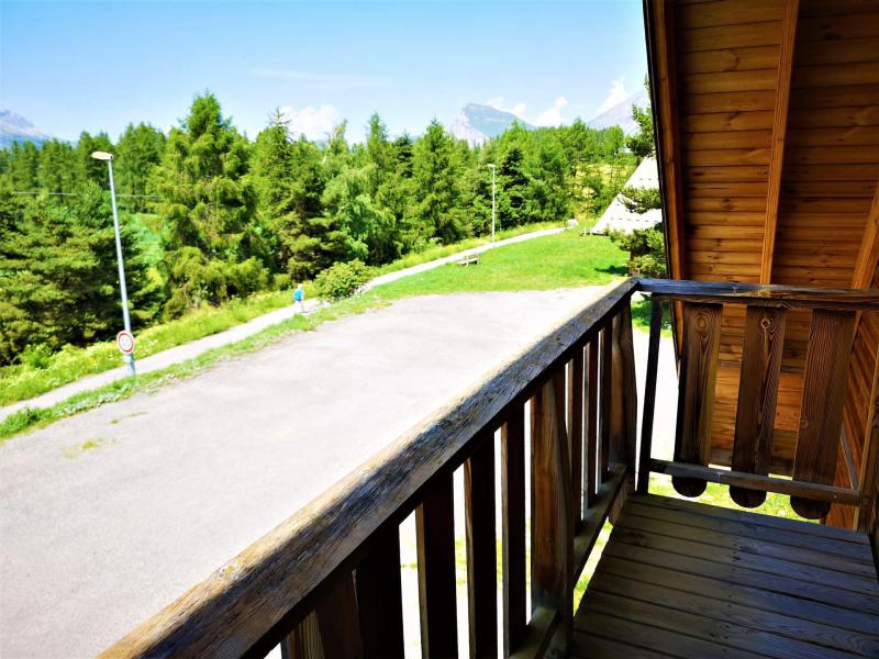 Rent in ski resort Semi-detached 3 room chalet 7 people (28) - Chalets Les Flocons du Soleil - La Joue du Loup - Balcony