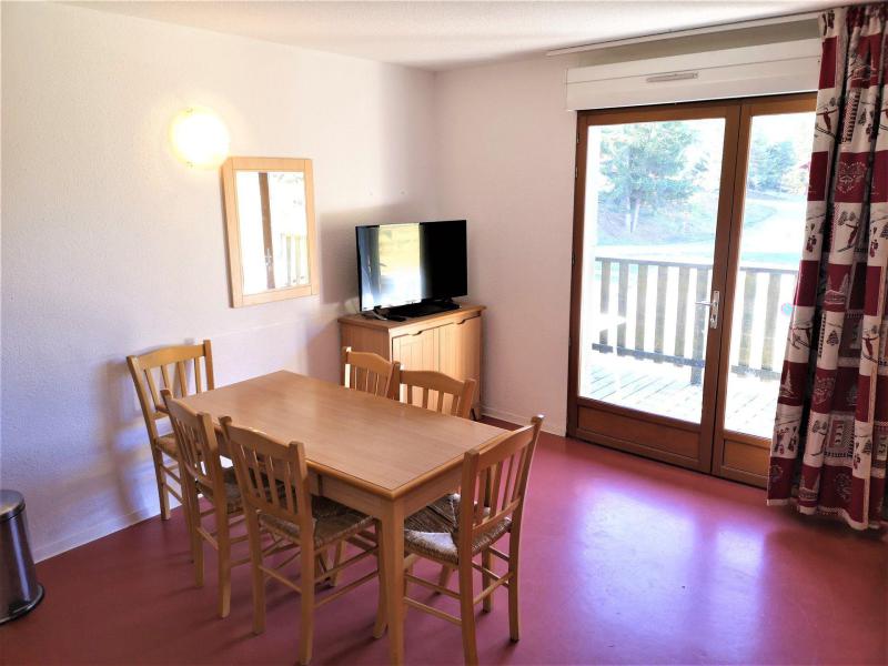 Wynajem na narty Apartament 2 pokojowy z alkową 6 osób (411) - Les Chalets d'Aurouze - La Joue du Loup - Pokój gościnny