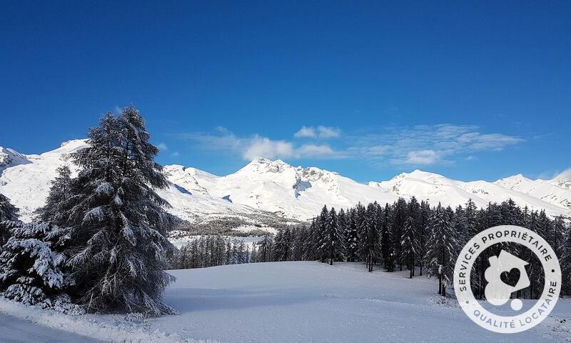Аренда на лыжном курорте Les Chalets des Flocons du Soleil - Maeva Home - La Joue du Loup - зимой под открытым небом