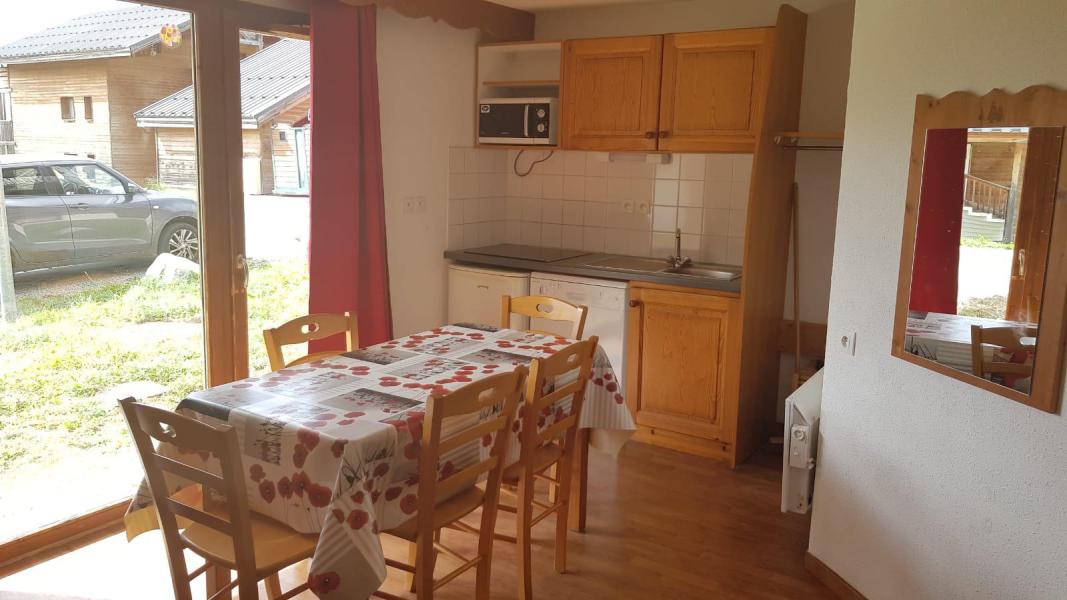 Alquiler al esquí Apartamento cabina 2 piezas para 6 personas (403) - Résidence Crête du Berger - La Joue du Loup - Estancia