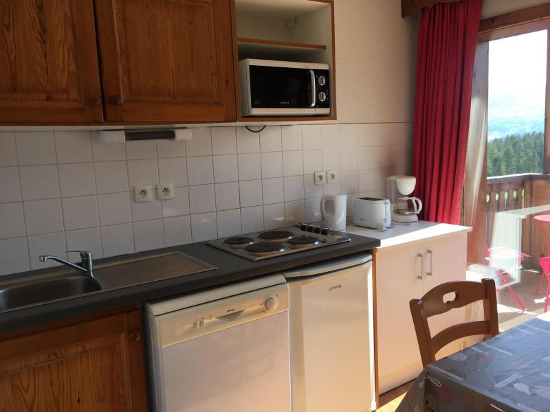 Ski verhuur Appartement duplex 3 kamers 8 personen (122) - Résidence Crête du Berger - La Joue du Loup - Keukenblok