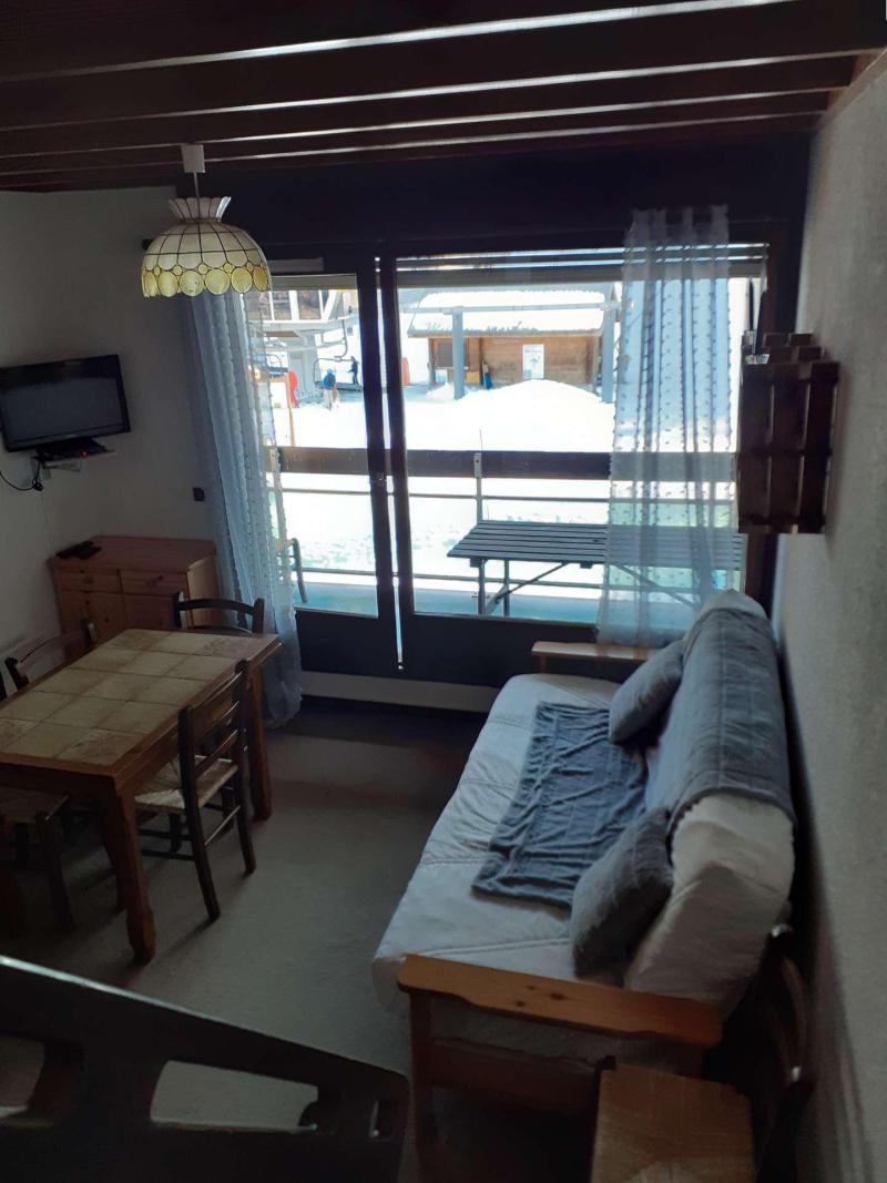 Rent in ski resort Studio mezzanine 6 people (0031) - Résidence La Lauzière 1 - La Joue du Loup - Living room