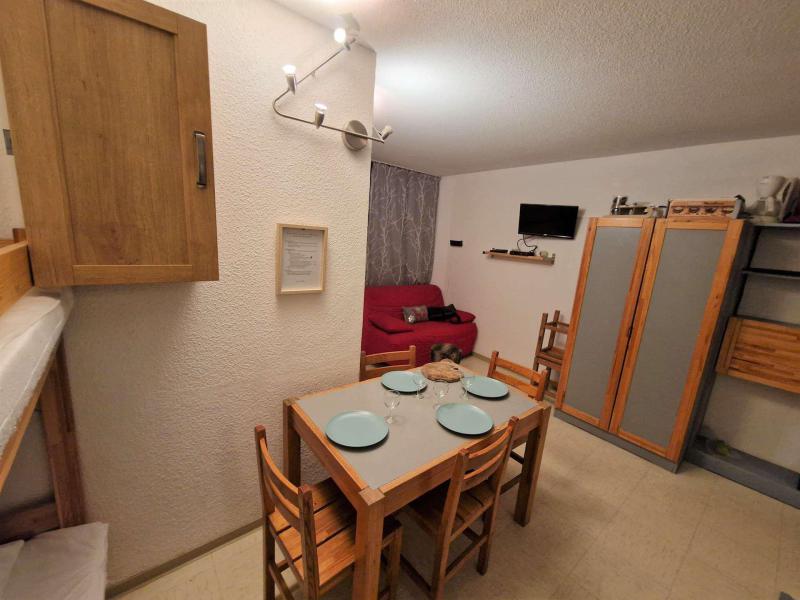 Skiverleih 2-Zimmer-Berghütte für 6 Personen (300-0102) - Résidence Le Relais 1 - La Joue du Loup - Wohnzimmer