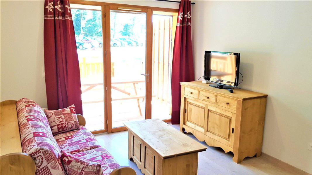 Rent in ski resort Studio cabin 4 people (JDL-CHA2-02) - Résidence Les Chamois - La Joue du Loup - Living room