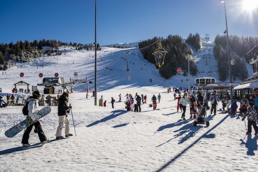 Location au ski Résidence Les Flocons du Soleil - La Joue du Loup - Plan