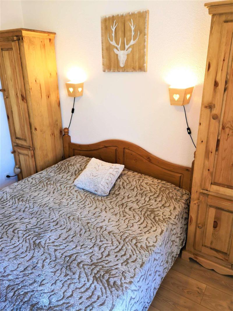 Rent in ski resort Semi-detached 3 room chalet 7 people (41) - Résidence Les Flocons du Soleil - La Joue du Loup - Bedroom