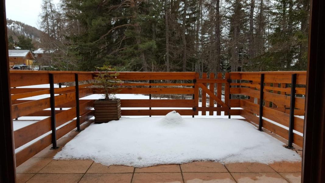 Ski verhuur Studio 4 personen (B05) - Résidence Les Rochers Blancs 3 - La Joue du Loup - Terras