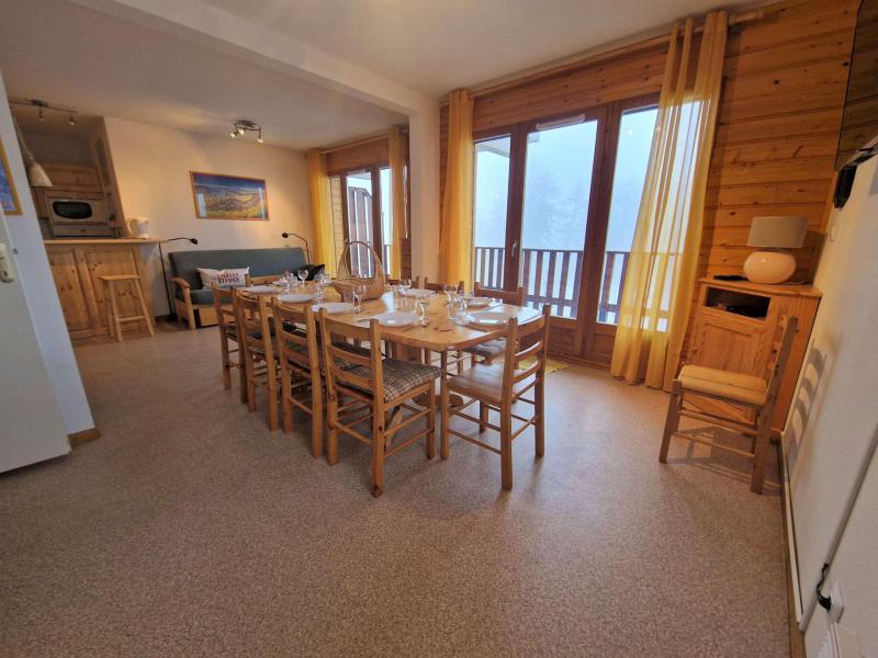 Rent in ski resort 6 room duplex apartment 12 people (A021) - Résidence Rochers Blancs 1 - La Joue du Loup - Living room