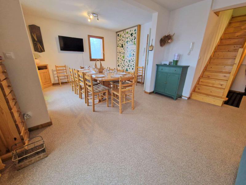 Rent in ski resort 6 room duplex apartment 12 people (A021) - Résidence Rochers Blancs 1 - La Joue du Loup - Living room