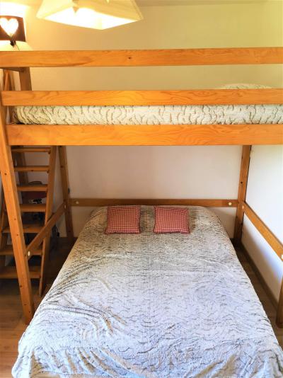 Skiverleih Doppelchalethälfte 3 Zimmer für 7 Personen (41) - Chalets Les Flocons du Soleil - La Joue du Loup - Schlafzimmer