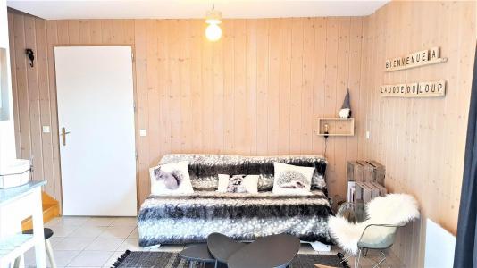 Rent in ski resort Semi-detached 3 room chalet 7 people (53) - Chalets Les Flocons du Soleil - La Joue du Loup - Living room