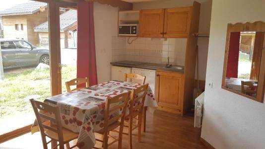 Ski verhuur Appartement 2 kamers bergnis 6 personen (403) - Résidence Crête du Berger - La Joue du Loup - Woonkamer